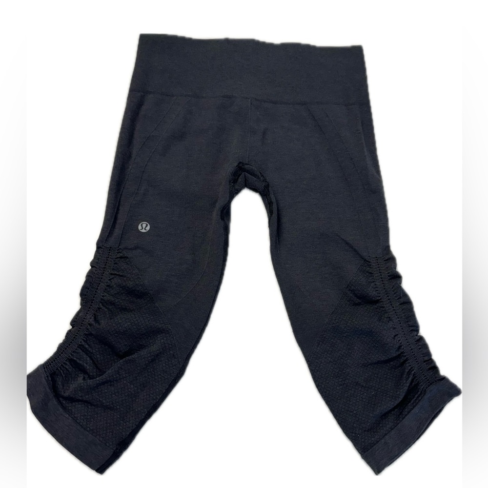 Lululemon Taryn Toomey Awakening Cropped Women’s Leggings Size 6